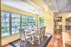 Bright St Thomas Getaway W/pool, 3Mi to Magens Bay