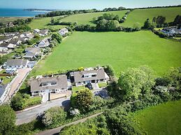 Larkfield - 3 Bedroom Holiday Home - Penally