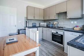 Larkfield - 3 Bedroom Holiday Home - Penally