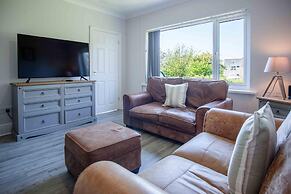 Larkfield - 3 Bedroom Holiday Home - Penally