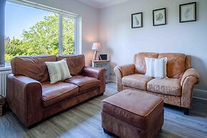 Larkfield - 3 Bedroom Holiday Home - Penally