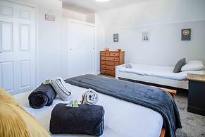Larkfield - 3 Bedroom Holiday Home - Penally