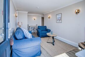 Waterfront 1 - 1 Bedroom Apartment - Wisemans Bridge