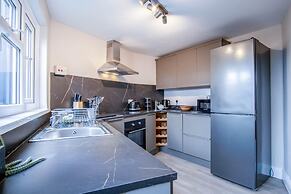 No 7 Moorfield Road - 3 Bed Townhouse - Narberth