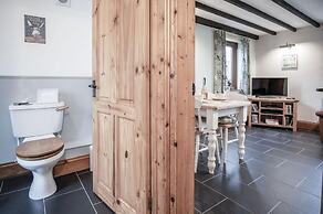 The Brambles - 2 Bedroom Cottage - Llanteg