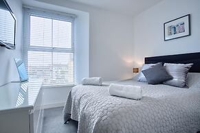 Bay View - 2 Bedroom Apartment - Tenby