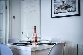 Bay View - 2 Bedroom Apartment - Tenby