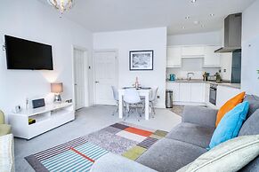 Bay View - 2 Bedroom Apartment - Tenby
