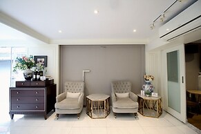 Sasha House-Hotel-Senanikom