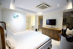 Sasha House-Hotel-Senanikom