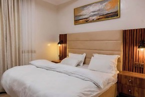 Tranquil Point Residence