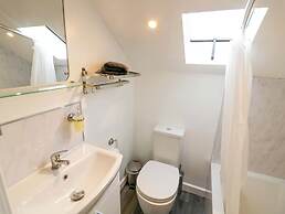 Cosy Cottage in Harvington