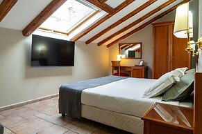 MALIA HOME