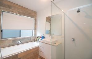 Azure on Bondi Place