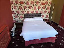 Castle Hotel