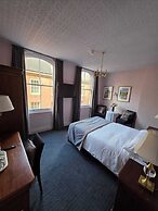 Castle Hotel