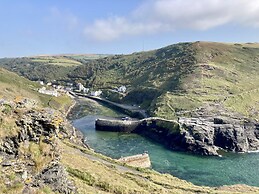 Treovis Cottage