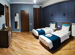 Hugo Boutique Hotel