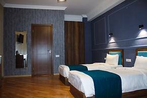 Hugo Boutique Hotel