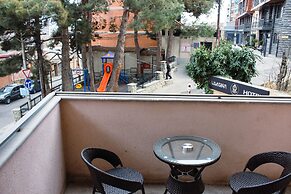 Hugo Boutique Hotel