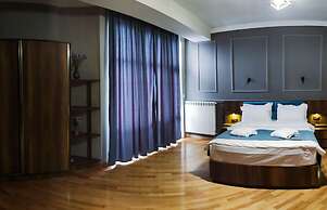 Hugo Boutique Hotel