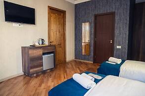 Hugo Boutique Hotel
