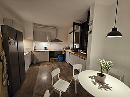 Chillton Hostel