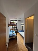 Chillton Hostel