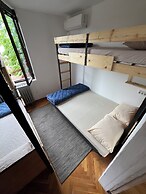Chillton Hostel