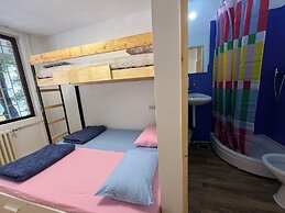 Chillton Hostel