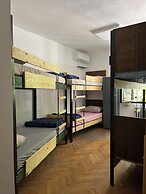 Chillton Hostel