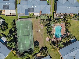 Kirra Shores Coastal Hideaway