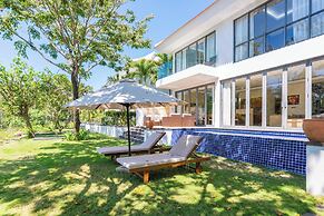 Danang private pool villa by Esea43