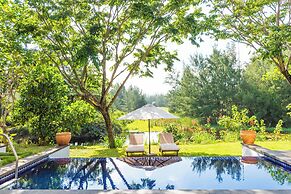 Danang private pool villa by Esea43
