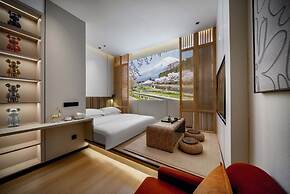 Pilot Hotel