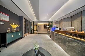 Pilot Hotel