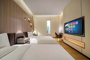 Pilot Hotel