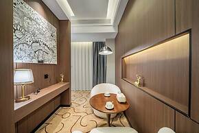 Pilot Hotel