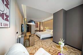 Pilot Hotel