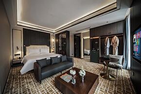 Pilot Hotel