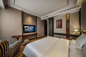Pilot Hotel