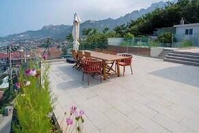 Yasong Jianwen Resort Hotel