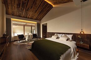 LiJiang Mountion Spring Resort
