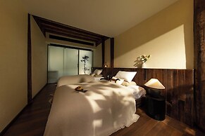 LiJiang Mountion Spring Resort