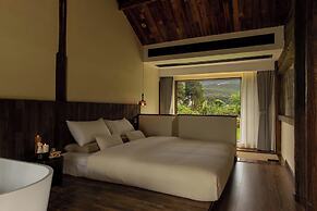 LiJiang Mountion Spring Resort