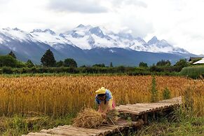 LiJiang Mountion Spring Resort