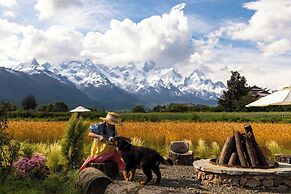 LiJiang Mountion Spring Resort