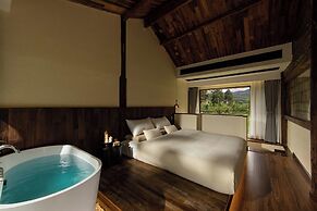LiJiang Mountion Spring Resort