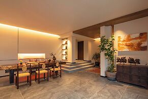 Shangri-la Nine Shepherds Oxygen Retreat