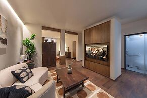 Shangri-la Nine Shepherds Oxygen Retreat